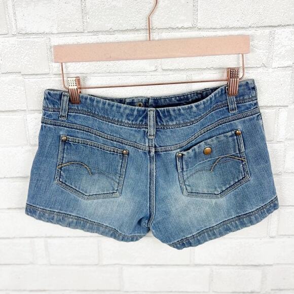 American Eagle Snap Button Up Fly Distressed Denim Shorts Size 4 - Picture 2 of 7